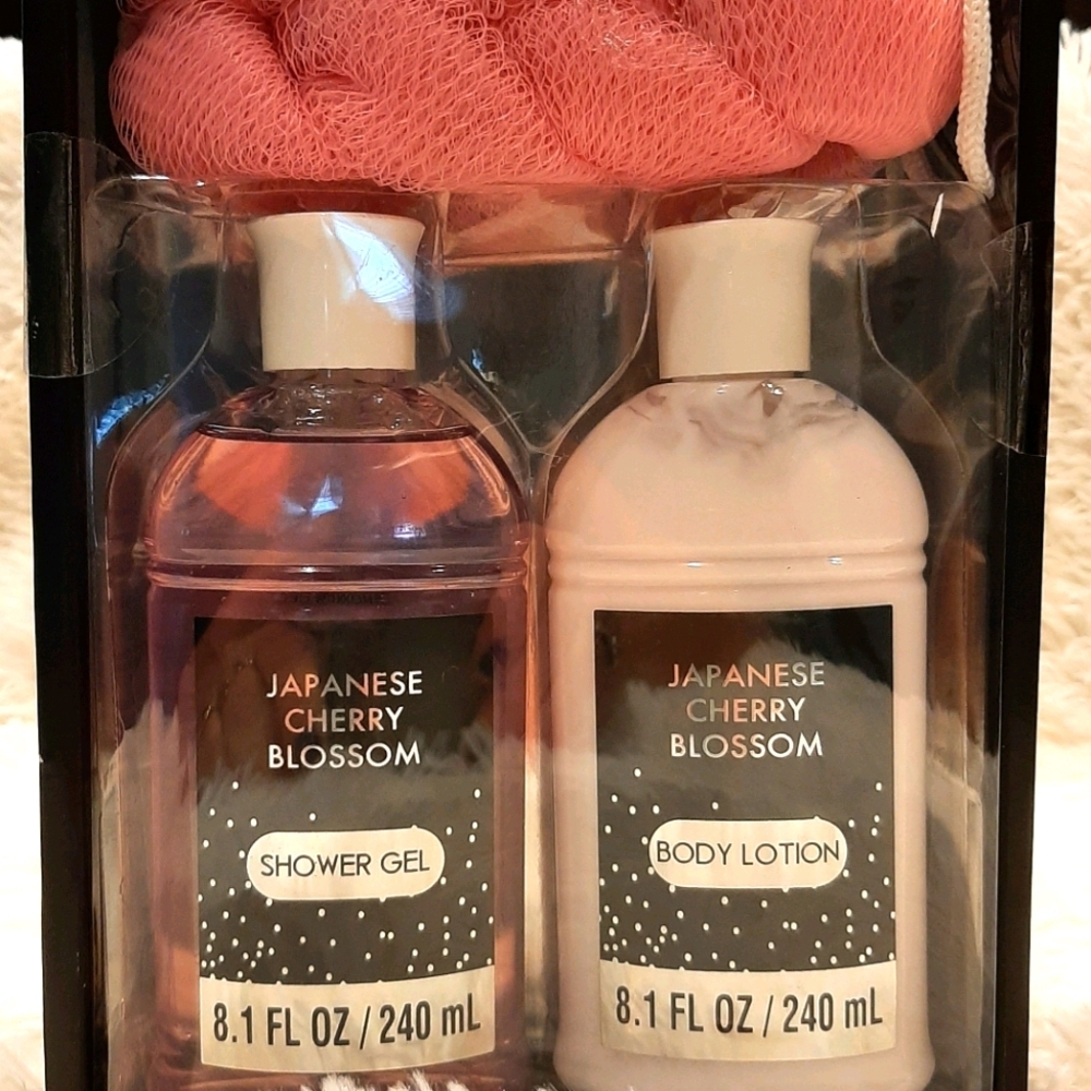 Japanese Cherry Blossom shower gel and lotion set